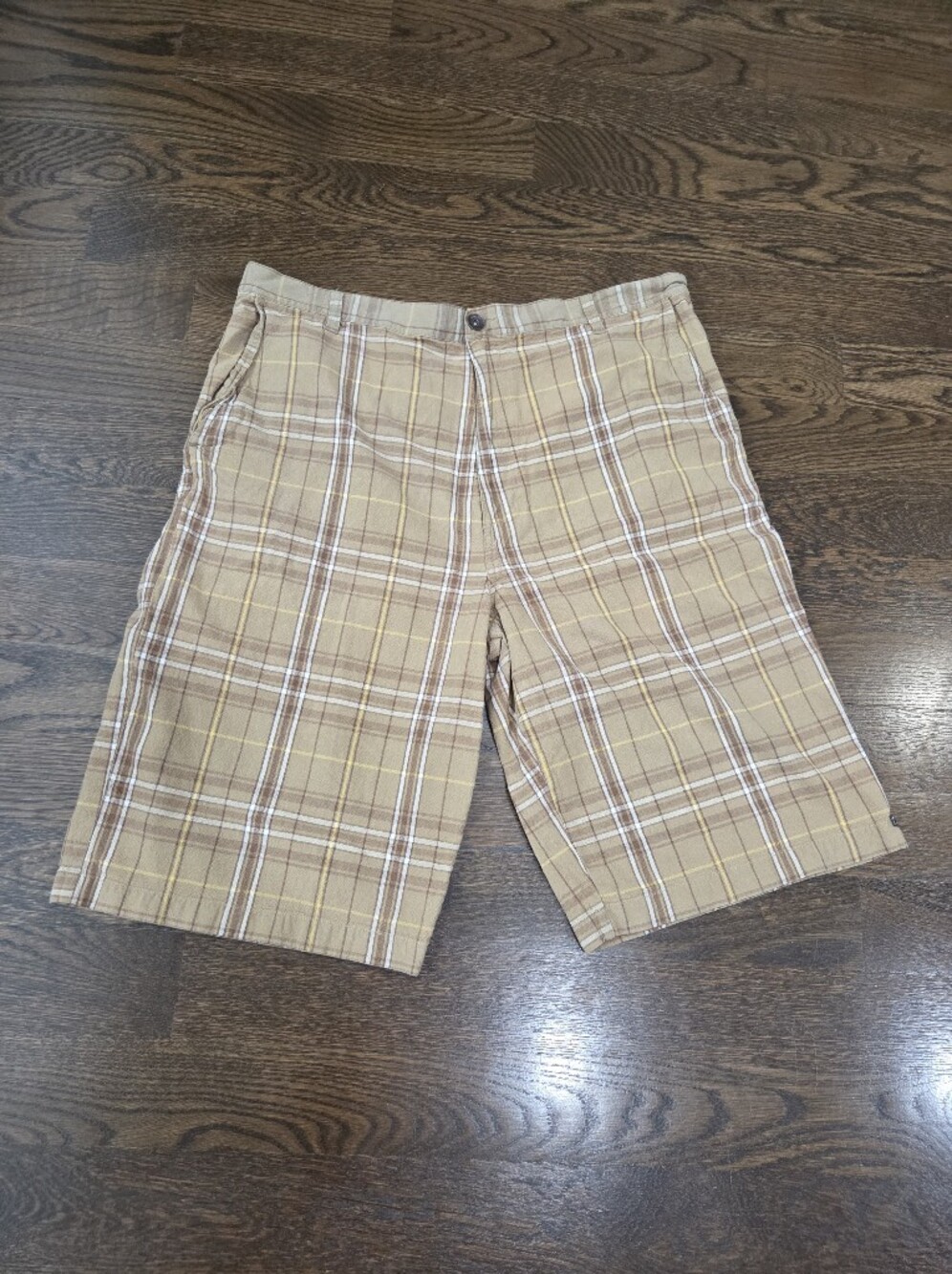 Vans Men's Tan Plaid Casual Shorts Sz.38